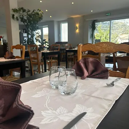 Hotel Les Cevennes 2*